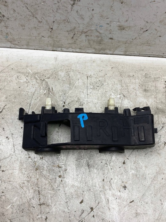 Supporto staffa Paraurti Destra Anteriore 86516-D7000 HYUNDAI TUCSON III (15-18)