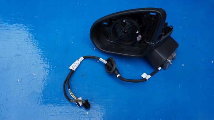 MERCEDES CLA 118 - sinistro SPECCHIETTO RETROVISORE 9+7 PIN EUR