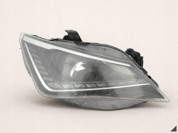 SEAT IBIZA IV 4 LIFT 6J1 CUPRA 12-17 Licht XENON + LED rechts vorne EUROPA