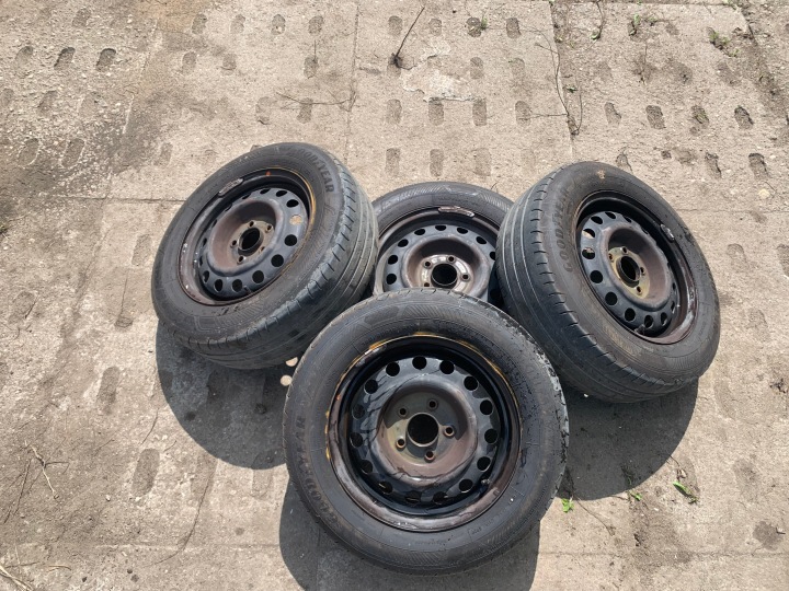 15 r15 Kolesá disky 5x114,3 Hyundaia i30 Kia Ceed 195/65r15 goodyear