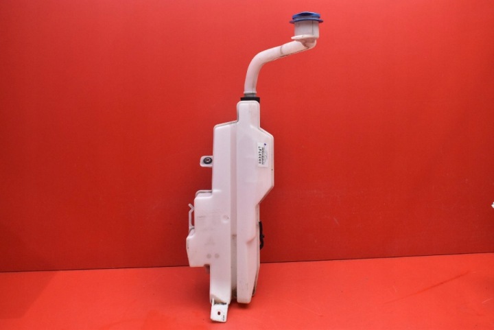 washer fluid tank 31662428 VOLVO S90 2 II 2.0 D4 190 KM 16-20