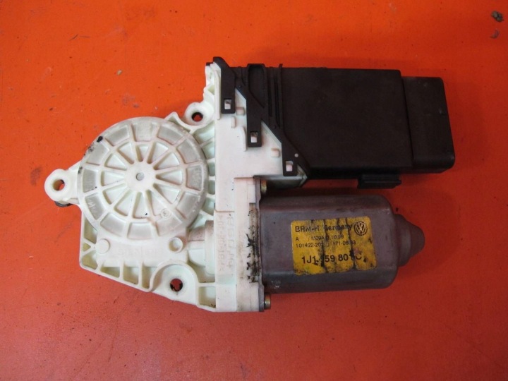 VW BORA GOLF IV Motor Fenster links vorne 1J1959801C 9776-101430-203