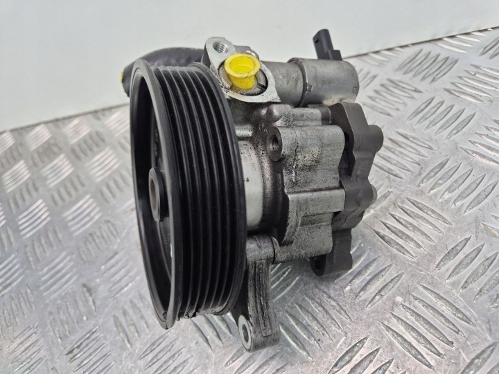 Mercedes C200 CGI W204 servo pump 7693955160