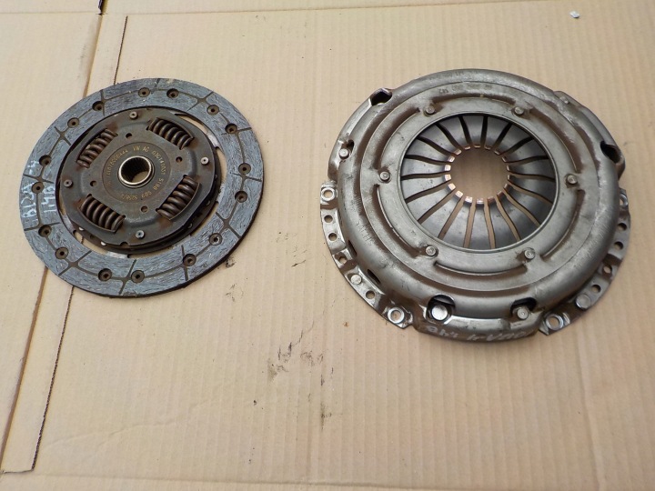 Kupplungssatz Kupplungsscheibe Bremsscheibe der Kupplung seat ibiza IV 1,4 16v 2009r