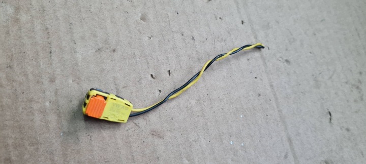 A6 C7 4G Connector Contact KOSTKA AIRBAG 8T0972562 A7 4G A4 B8 Q5 8R Q3