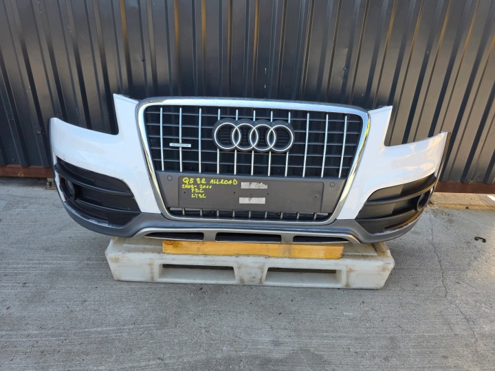 nárazník předek AUDI Q5 8R ALLROAD PDC LY9C kompletní 2008-2012 originál !!!