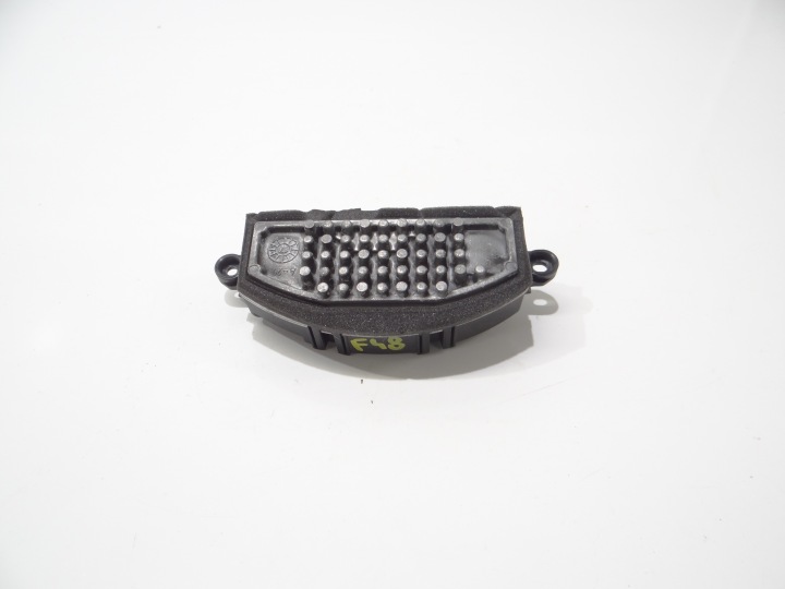 Résistance, rhéostat, régulateur OPORNICA Bloc de chauffage complet BMW X1 F48 F45 9377854