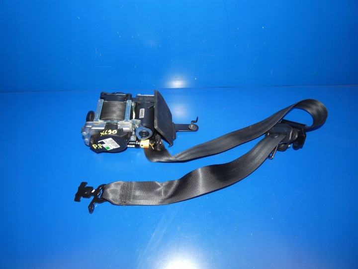 VOLVO XC90 II tension belt safety right front of the passenger