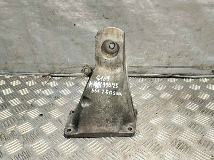 Supporto motore staffa fissaggio BMW E61 2.5 D 73681310