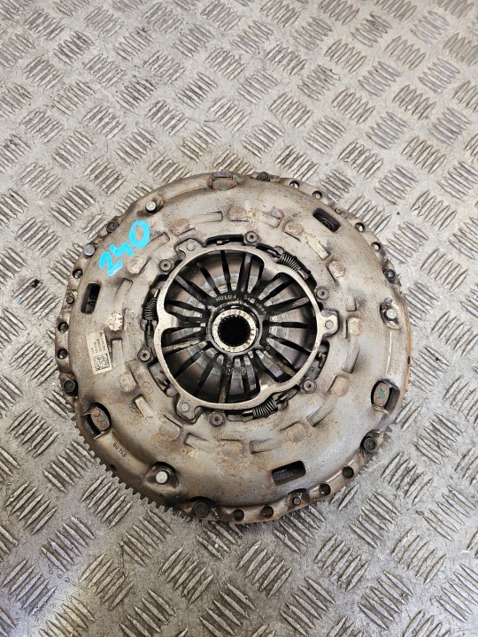 VW 2.0 TDI clutch DWUMASA 04L141015E 04L141025 022141031S 04L105266C
