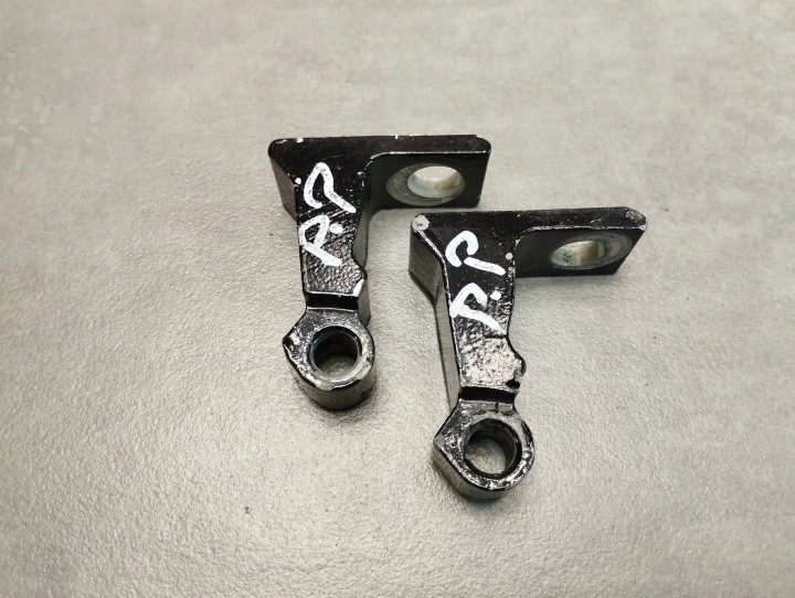 VW Golf VII scharniere Tür rechts vorne 8K0831402D