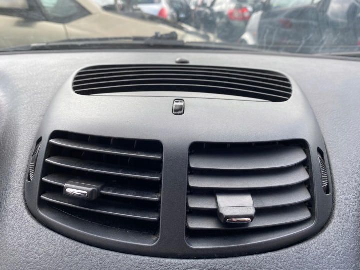Alfa Romeo 147 FL 00-10 grid air conditioning devices air central