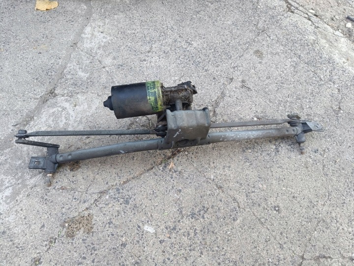 Audi 80 90 S2 B4 1992 mechanism and mini motor of wipers windows przedniej