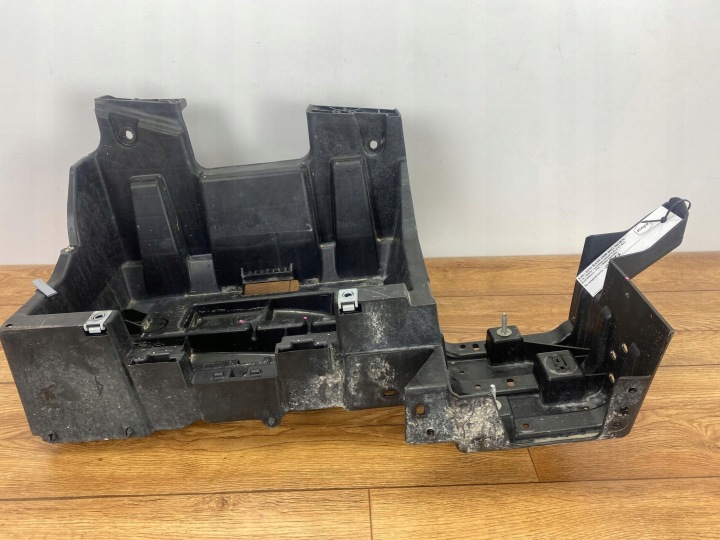 Porte pour batterie 5.7 Dodge Ram 1500 2019+ USA