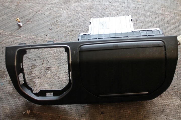 ashtray passenger compartment VW T5 T6 7E5858329L/M 7E5858329L