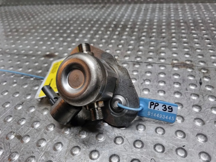 adagoló szivattyú 7636881 BMW F45 F48 MINI F56 F60
