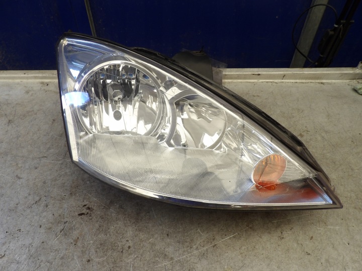Ford Focus mk1 Licht vorne rechts