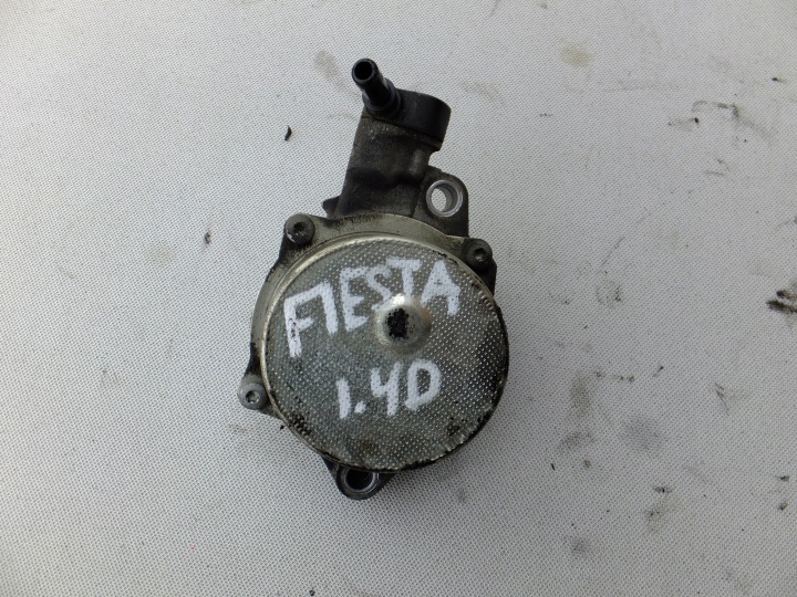 pump vacum ford fiesta mk7 1,4 tdci 9658398080D 2010r