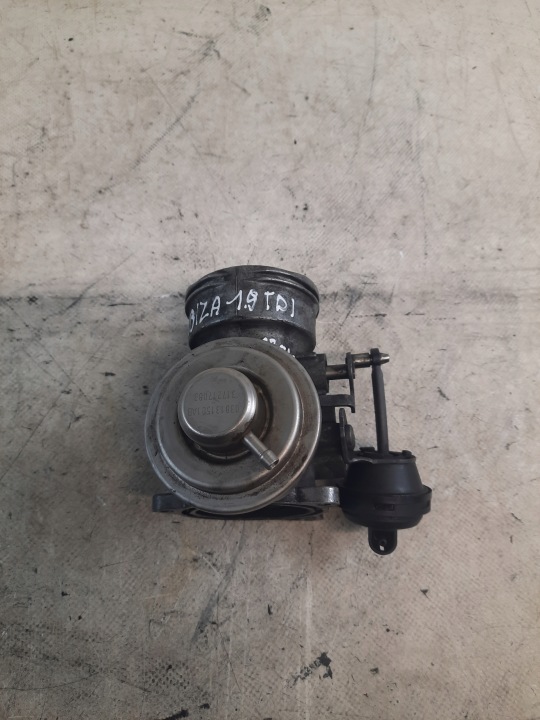 Vanne boitier papillon SEAT IBIZA III 3 1.9 TDI 038129637L