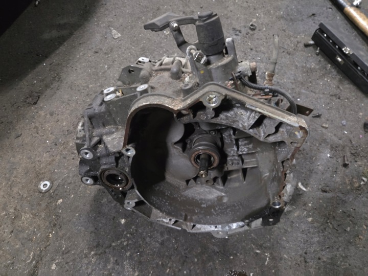 Prevodovka manuálna 6 OPEL ZAFIRA B M32 1.9 CDTI 150KM