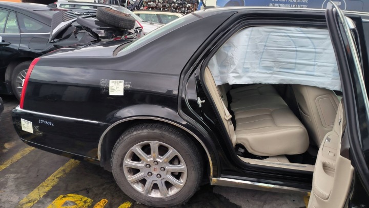 Radhaus Längsträger Kotflügel rechts heck CADILLAC DTS