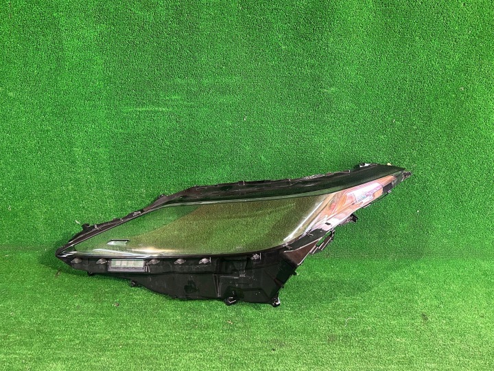 sinistra KLOSZ REFLEKTORA LEXUS RX VI LIFT 19