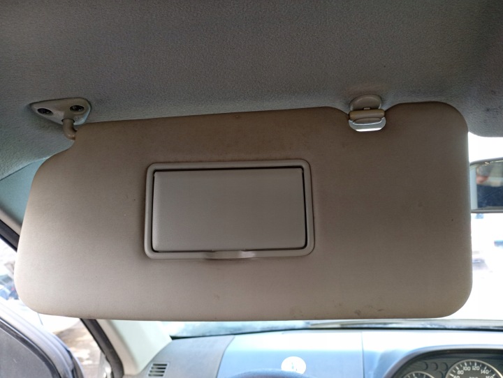 Nissan X-Trail T30 01-05 cover PRZECIWSLONECZNA left driver´s visor