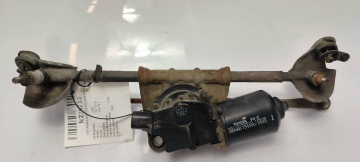 wiper mechanism front 8511052010 TOYOTA YARIS and