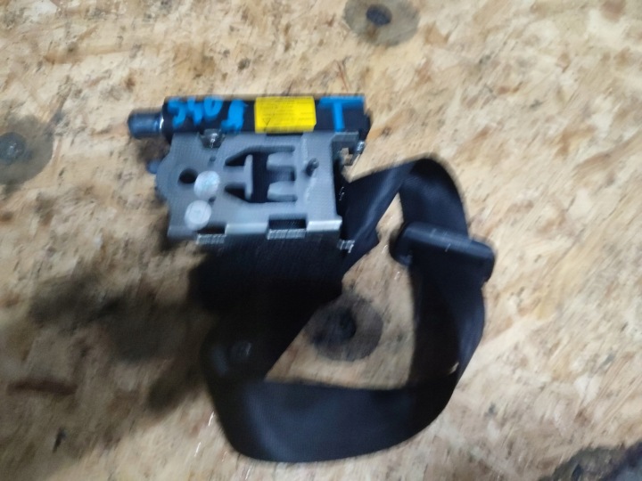 tension belt safety the centre rear part VOLVO S60 II 39800456