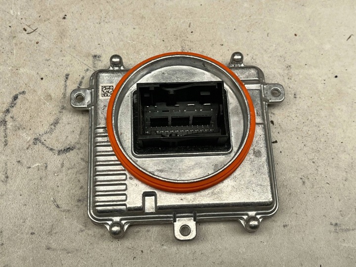 unité de commande électronique uce LED REFLEKTORA VOLKSWAGEN CADDY 992941571AH @M