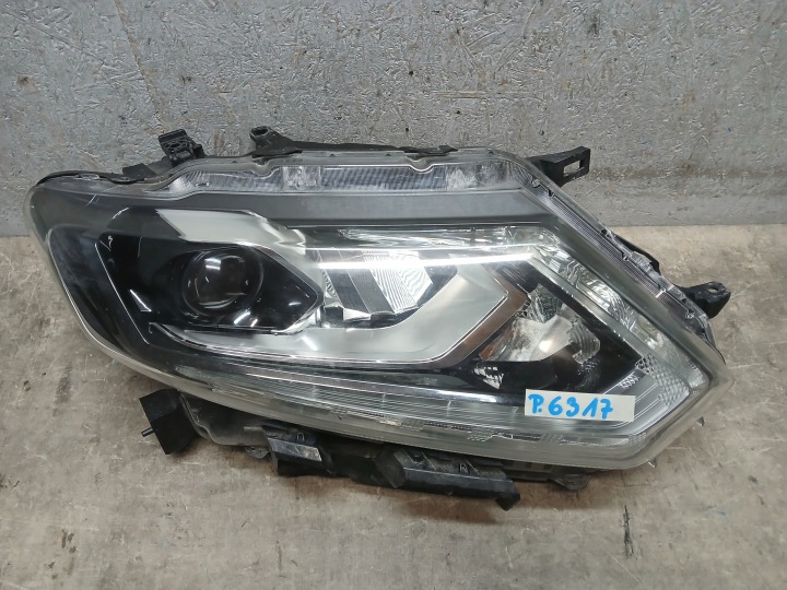 light front right NISSAN X TRAIL X-TRAIL T32 FULL LED