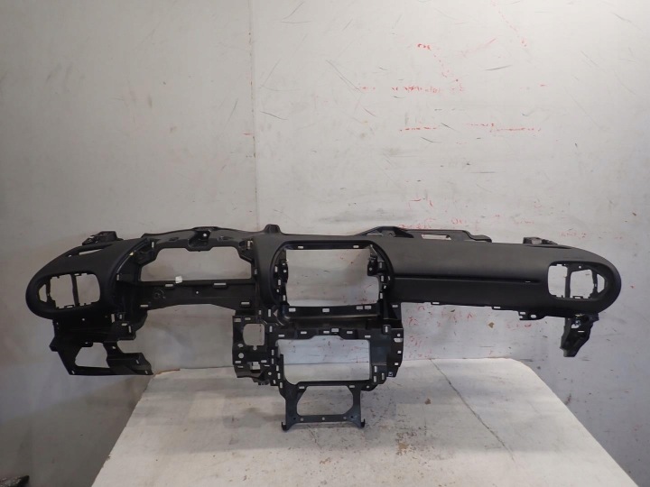 dashboard console cockpit TOYOTA YARIS CROSS 2020- 55302-0D370