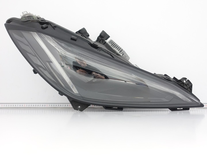 CHEVROLET CORVETTE C8 Z06 20- FANALE FARO HEADLIGHT FULL LED Destro Anteriore EUROPA