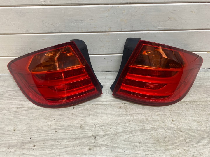 Licht heck hinten rechts links BMW F30 W Kotflügel