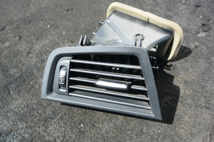 grid air conditioning devices of the dashboard consoles left BMW 5-SERIA F11 LIFT 15R 9166883