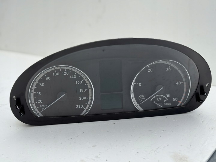 Instruments tachymètre compte tours MERCEDES-BENZ VIANO VITO (W639) A6399001501 2.2L diesel 2014 EU