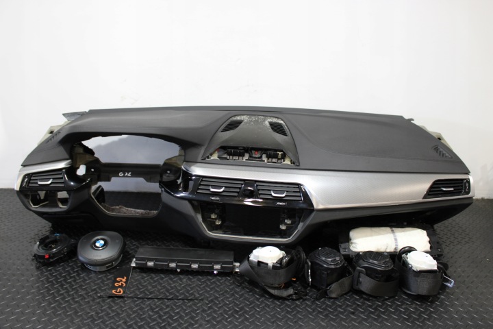 dashboard console airbag airbags BMW 6 GT G32 m-packet
