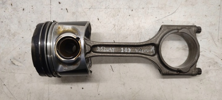 pistone Biella Volvo V70 2,0D D5204T