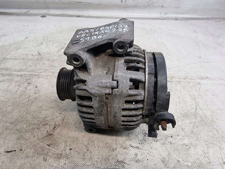 Alternateur 14V 120A OE 13129850 OPEL VECTRA C 2.2B 108kW 03r
