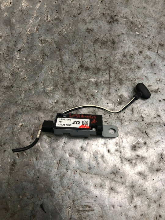 amplifier ANTENY OPEL INSIGNIA A 13327069