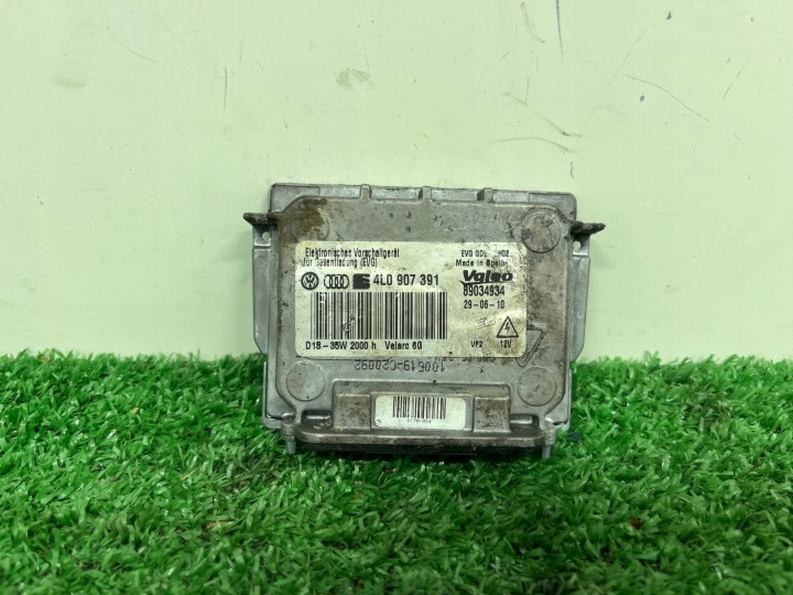 Steuergerät XENON SEAT EXEO VALEO 4L0907391