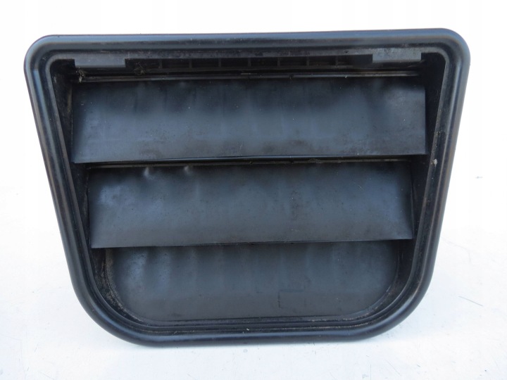 grid air conditioning devices left VOLVO XC70 II CROSS AWD 2.4D 185KM 2000-2007r 9166092