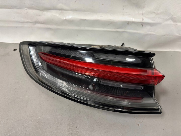 PORSCHE MACAN 95B LIFT Feux phare Arrière Gauche 95B945091L