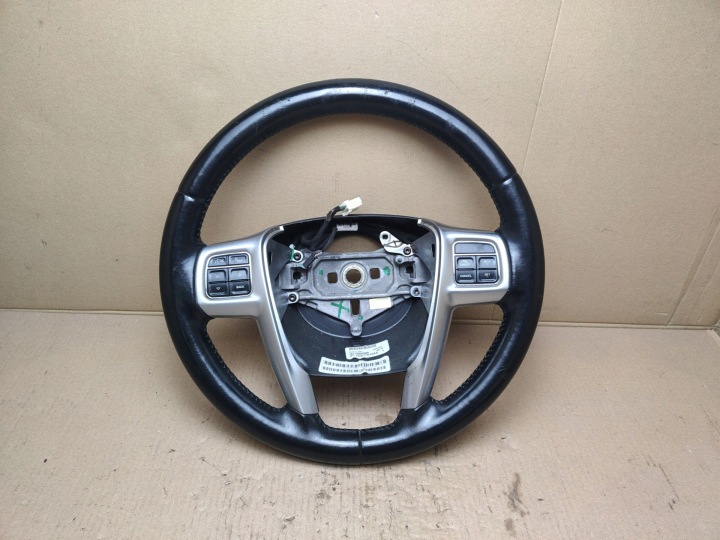volante Chrysler Town and Country 5 facelift 2012 P1WC17DX9AA