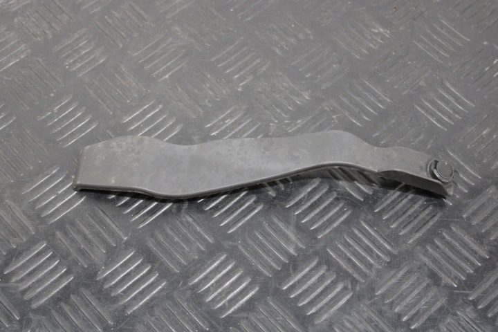 Couvre Couverture tablier moteur de la charnière du capot Droit 8891562128 LYNK&CO LYNK & CO 01 LIFT