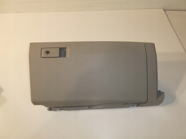 VW T6 passenger compartment 7E1858007D