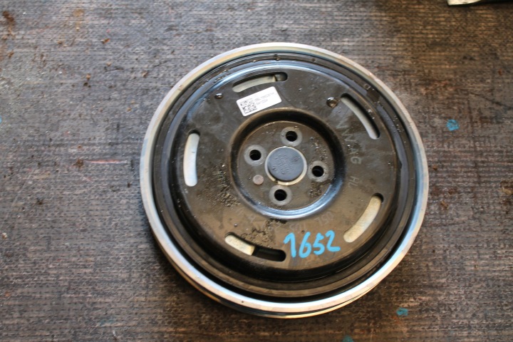 1652. Puleggia AUDI 05L105251H