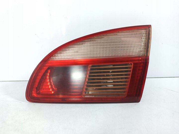 Toyota Avensis KOMBI T22 1 97-03 Licht rechts hinten heck Z heckklappe