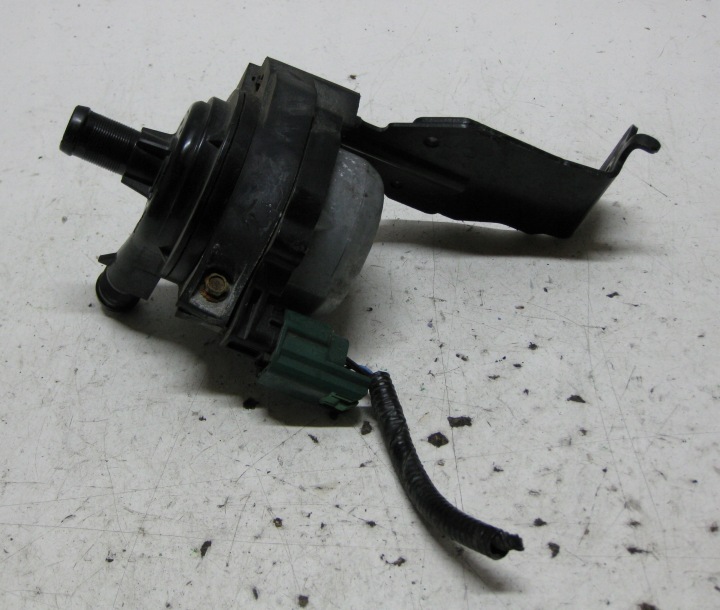 RENAULT MASTER III 2.3DCI water pump circulation of water 210109597R