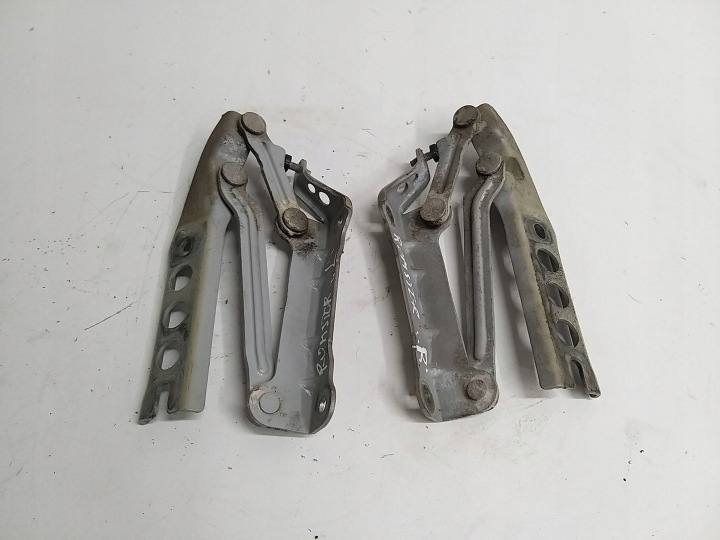 SKODA FABIA II ROOMSTER PRAKTIK bonnet hinges KOMPLET right left